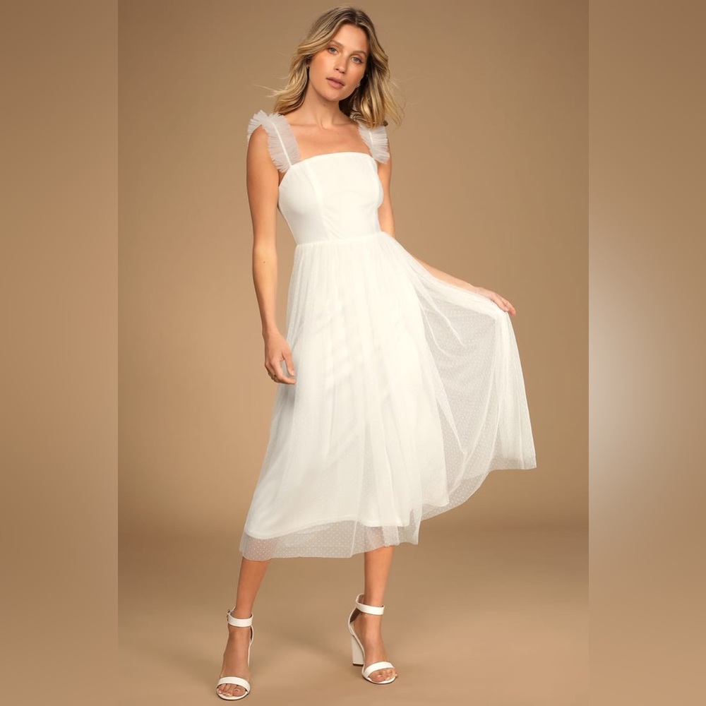 🆕(NWT) LULUs Divine Invitation White Tulle Swiss Dot Ruffled Midi Dress. LARGE